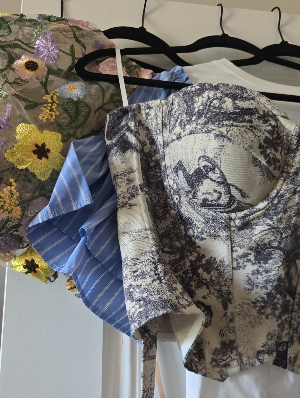 Closet Cleanout! 4 Spring/Summer Top Bundle